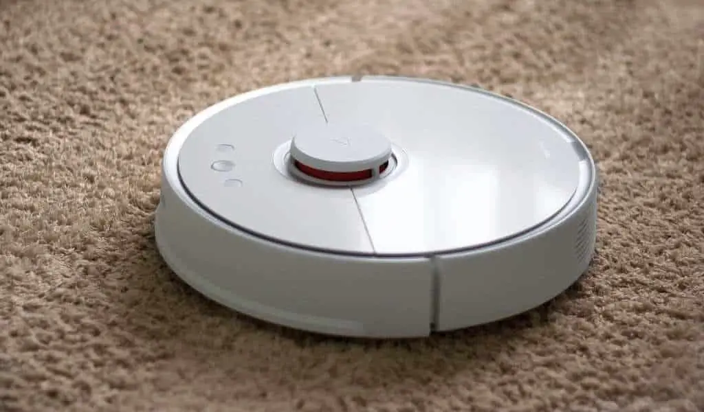 You are currently viewing Can Robot Vacuums Go Over Rugs and Thresholds?