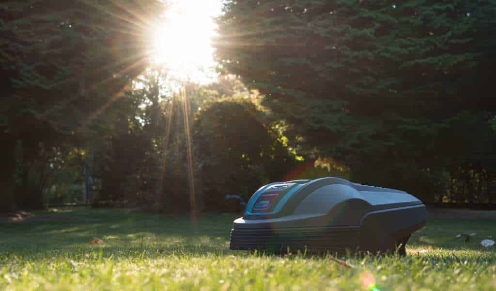 You are currently viewing 6 Best Robot Lawn Mowers