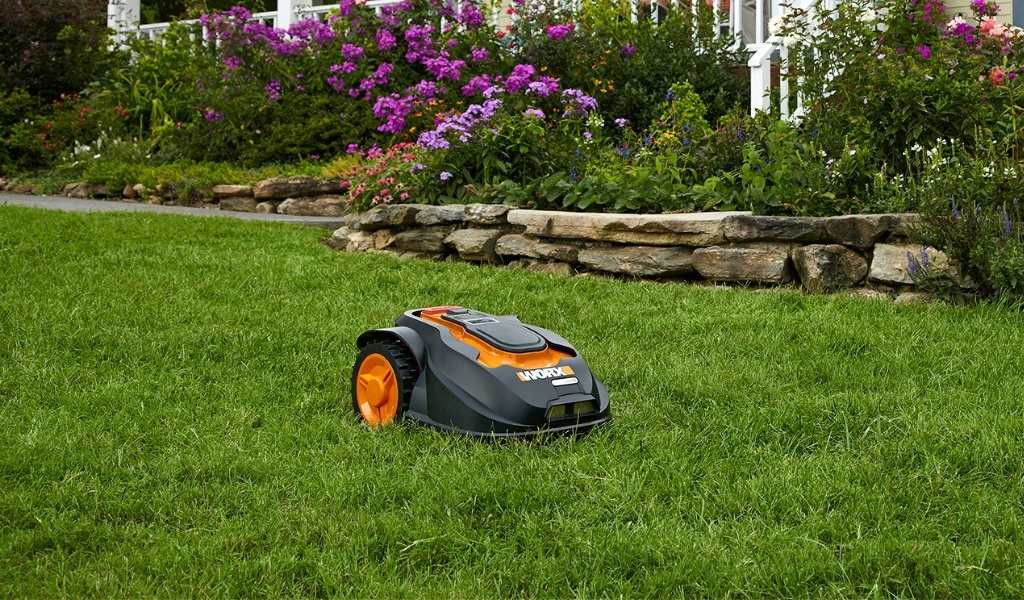 You are currently viewing WORX Landroid Robot Mower Reviews [+ Comparison Chart]